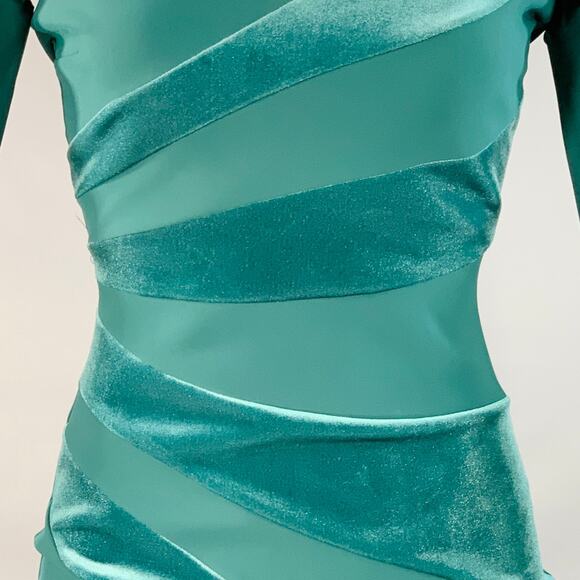 2 Kaliska Green Velvet Polyamide Blend Off Shoulder Fitted Midi Dress - Picture 2 of 11